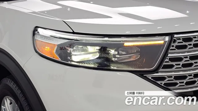 Ford Explorer 2020 thumb 6