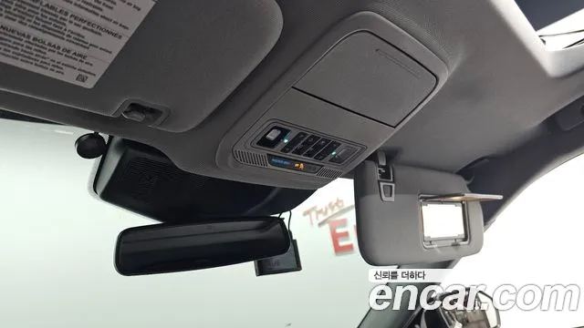 Ford Explorer 2020 thumb 2