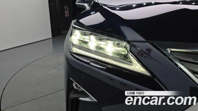 Lexus RX 450h 2018 thumb 10