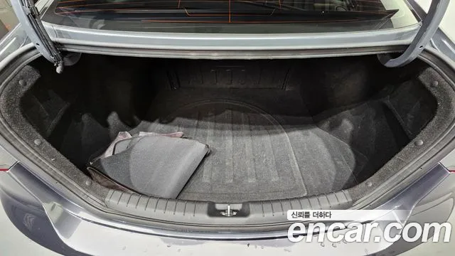 Hyundai Avante 2015 thumb 10