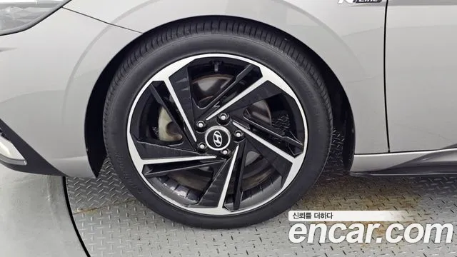 Hyundai Elantra 2021 thumb 2