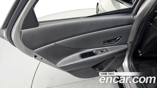 Hyundai Elantra 2021 thumb 12