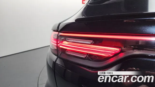 Porsche Cayenne 2022 thumb 8