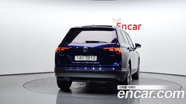 Volkswagen Tiguan 2018 thumb 8