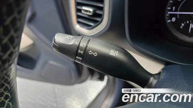 Hyundai Venue 2019 thumb 2
