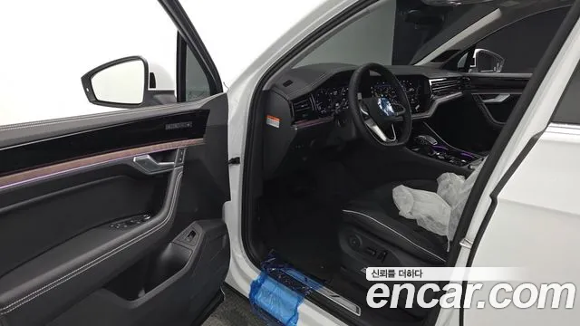 Volkswagen Touareg 2026 thumb 7