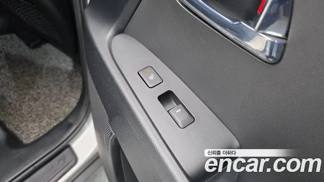 Kia Sportage 2010 thumb 11