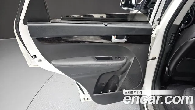 Kia Sorento 2014 thumb 4