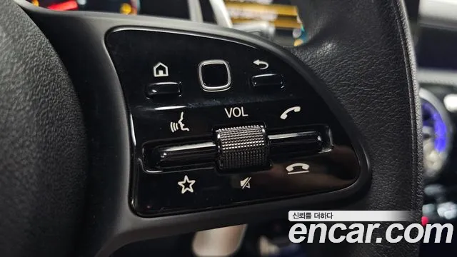Mercedes-Benz A-Class 2020 thumb 7