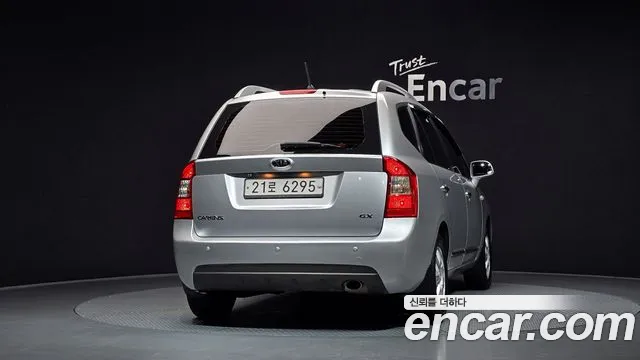 Kia Carens 2011 thumb 11