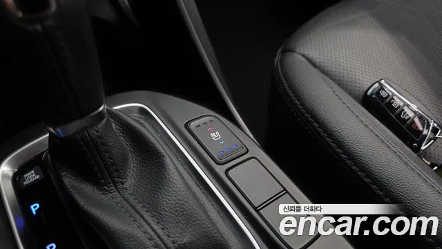 Hyundai Santafe 2017 thumb 9