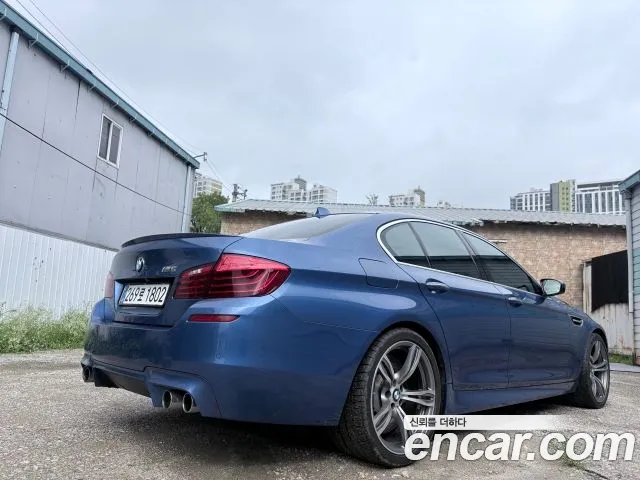 BMW M5 2014 thumb 10