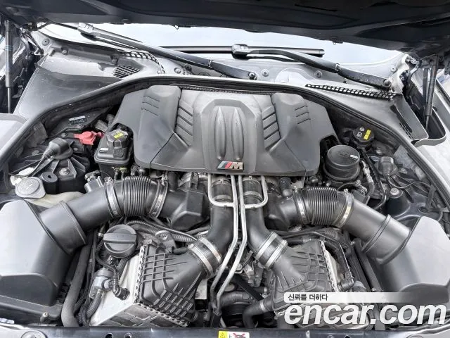 BMW M5 2014 thumb 8