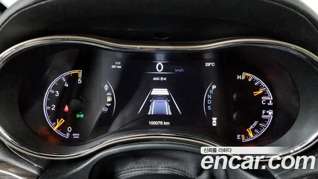 Jeep Grand Cherokee 2015 thumb 4