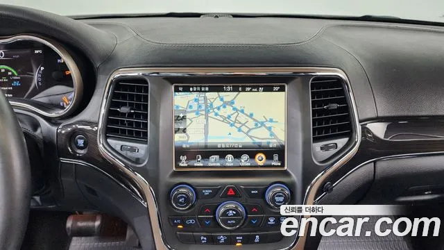 Jeep Grand Cherokee 2015 thumb 8