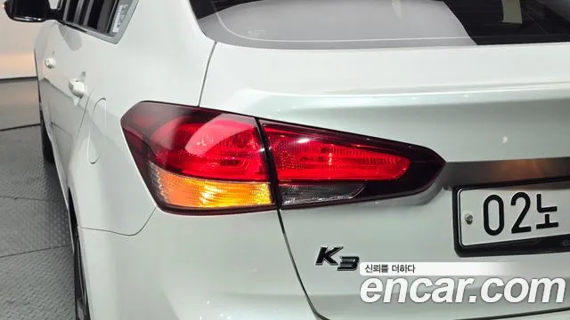 Kia K3 2017 thumb 11