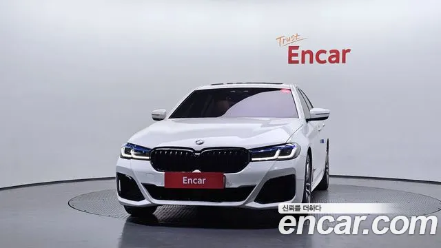 BMW 5 серии 2017 thumb 4