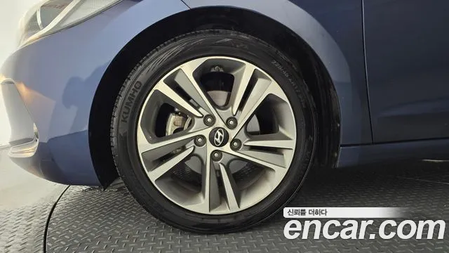 Hyundai Avante 2016 thumb 4