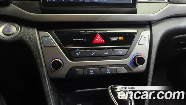 Hyundai Avante 2016 thumb 11