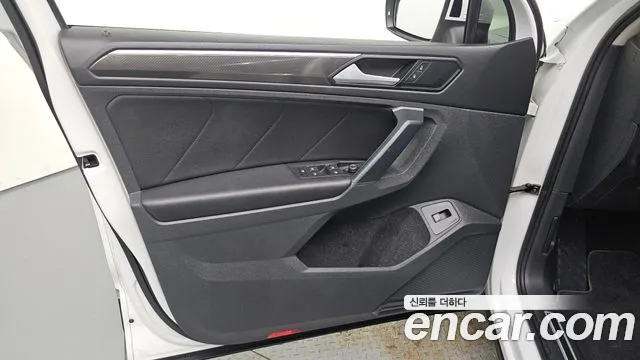 Volkswagen Tiguan 2020 thumb 9