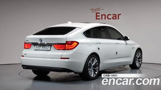 BMW 5 серии Gran Turismo 2013 thumb 7