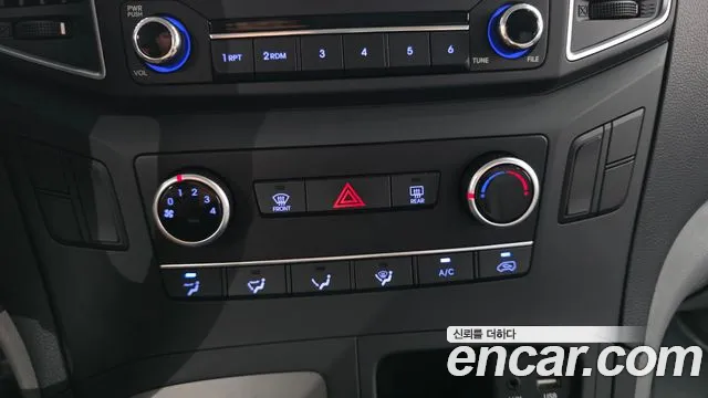 Hyundai Staria 2020 thumb 3