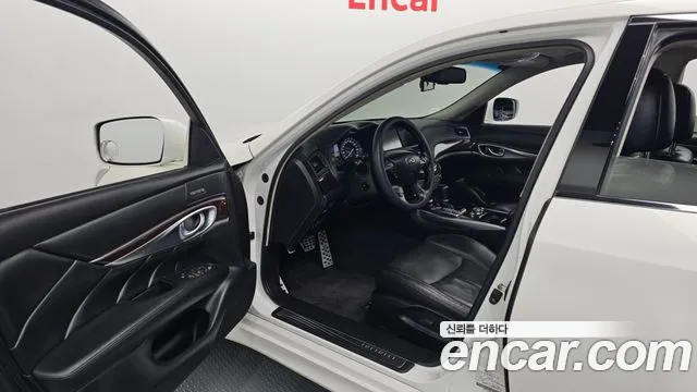 Infiniti M 2013 thumb 3