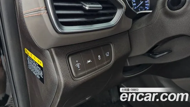 Hyundai Santa Fe 2018 thumb 7