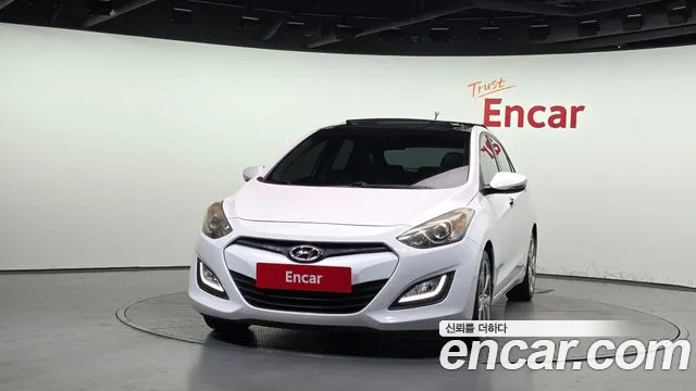 Hyundai i30 2014 thumb 11
