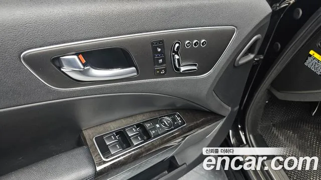 Kia K9 2013 thumb 4
