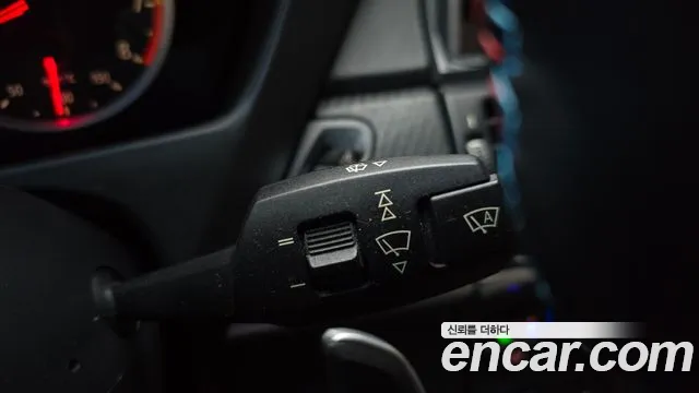 BMW X6M 2010 thumb 10