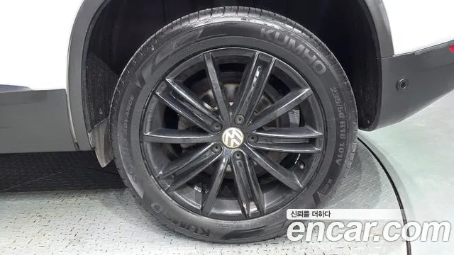 Volkswagen Tiguan 2015 thumb 7