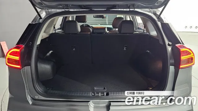 Kia EV 2021 thumb 6