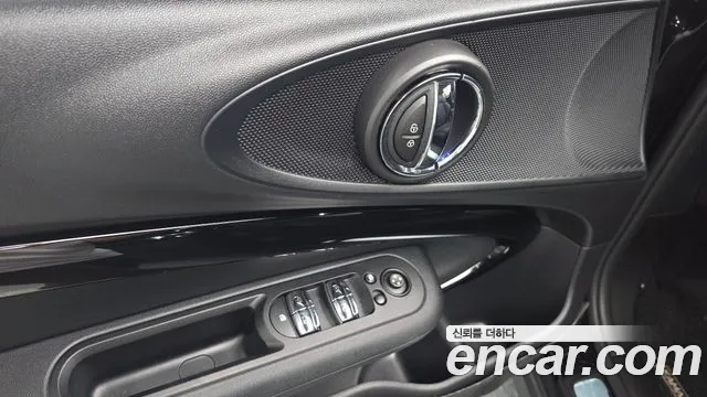 Mini Clubman 2020 thumb 10
