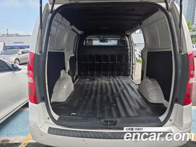 Hyundai Staria 2020 thumb 11