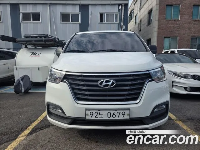 Hyundai Staria 2020 thumb 5