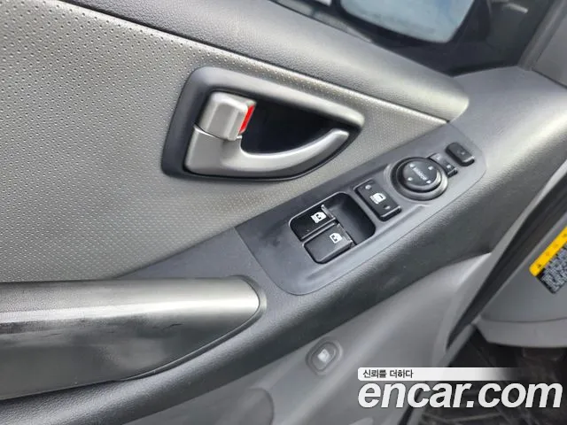 Hyundai Staria 2020 thumb 10