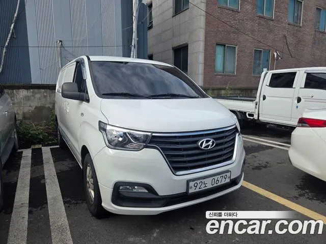 Hyundai Staria 2020 thumb 3