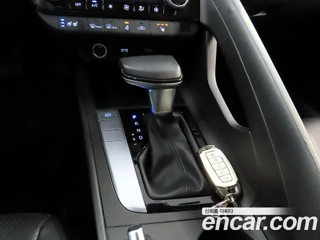 Hyundai Elantra 2021 thumb 7
