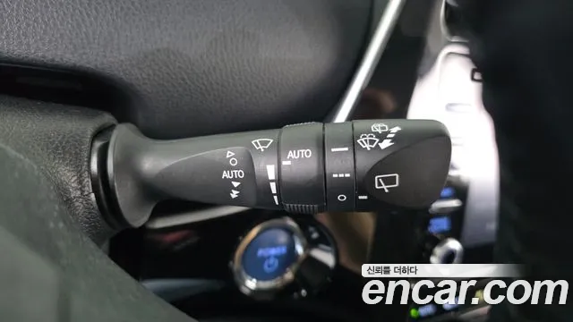 Toyota Prius 2021 thumb 9