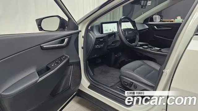 Kia EV6 2023 thumb 6