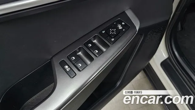 Kia EV6 2023 thumb 12