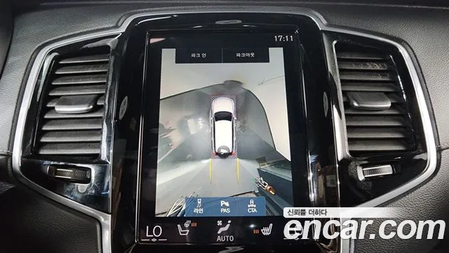 Volvo XC90 2021 thumb 9
