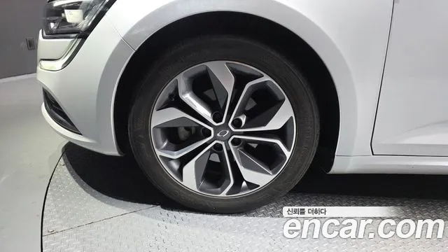 Renault SM6 2018 thumb 3