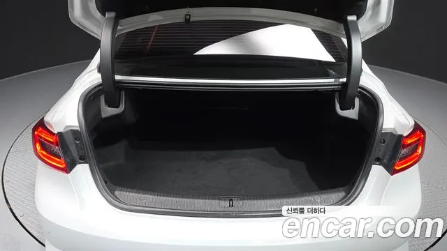 Renault SM6 2018 thumb 10