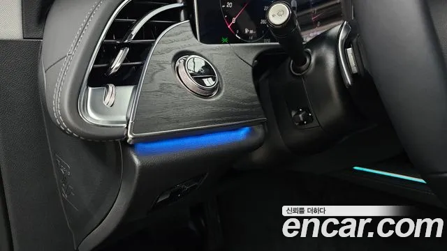 Mercedes-Benz E-Class 2025 thumb 7