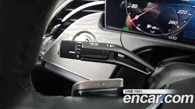 Mercedes-Benz E-Class 2025 thumb 3