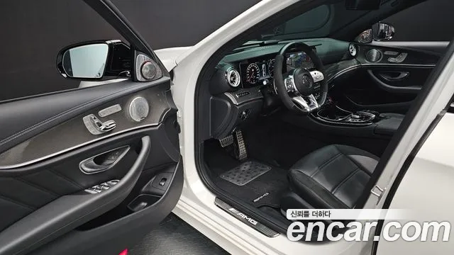 Mercedes-Benz E-Class 2019 thumb 8