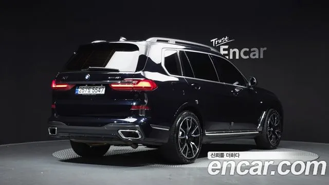 BMW X7 2022 thumb 8