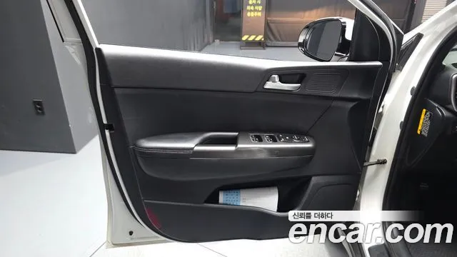 Kia Sportage 2016 thumb 9
